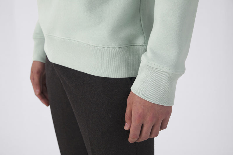 kokybiškas vyriškas džemperis mėtinės spalvos 